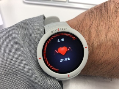 фото Умные часы Xiaomi Verge, белый