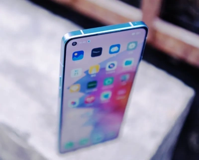 фото Смартфон OPPO Reno 7 4G 8/128Gb, оранжевый