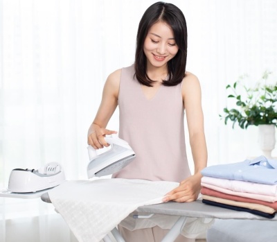 фото Беспроводной утюг Lofans Household Cordless Steam Iron (белый)