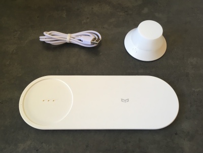 фото Беспроводное зарядное устройство с ночником Xiaomi Yeelight (15W)