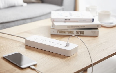 фото Удлинитель Xiaomi Mi Power Strip (4 розетки, 3 usb порта, 1.8м) Белый