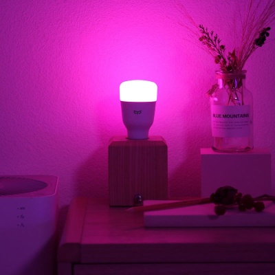 фото Лампочка Xiaomi Yeelight Smart LED BULB 1S RGB фото Лампочка Xiaomi Yeelight Smart LED BULB 1S RGB
