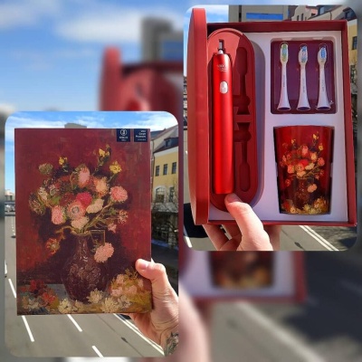 фото Электрическая ультразвуковая зубная щетка Xiaomi Soocas X3U Van Gogh Museum Design Красный