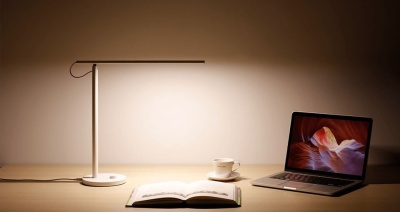 фото Умная настольная лампа Xiaomi Mi LED Desk Lamp 1S