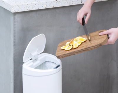 фото Умное мусорное ведро Ninestars Sensor Trash Can (белый)