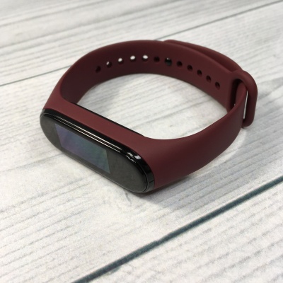 фото Фитнес-браслет Xiaomi Mi Band 4, бордовый