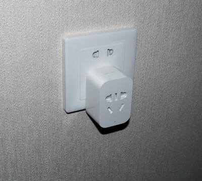 фото Умная ZigBee розетка Xiaomi Mi Smart Power Plug