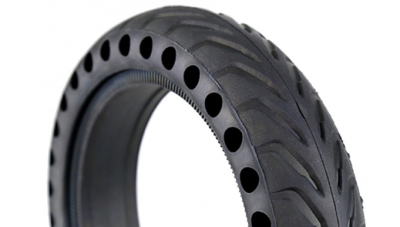 фото Литая покрышка с поперечной перфорацией 8,5x2,0 для электросамоката Xiaomi M365/M365 Pro